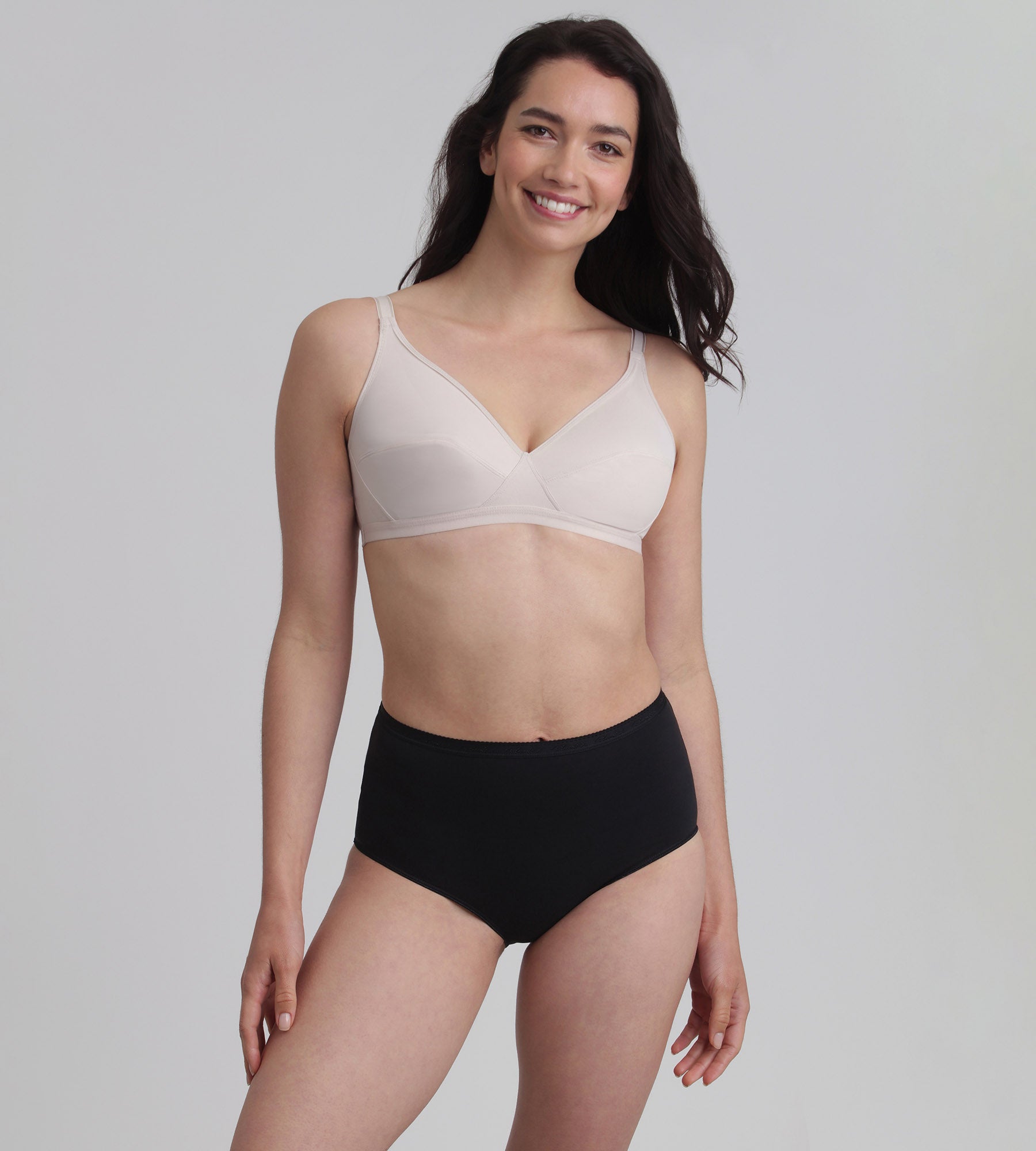 Playtex® Sujetador sin aros beige Cruzado Mágico Microfibra