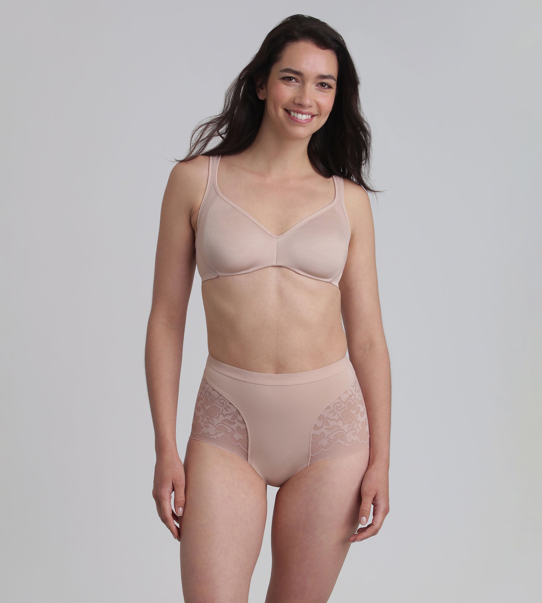 Playtex® Sujetador reductor beige Expert in Silhouette