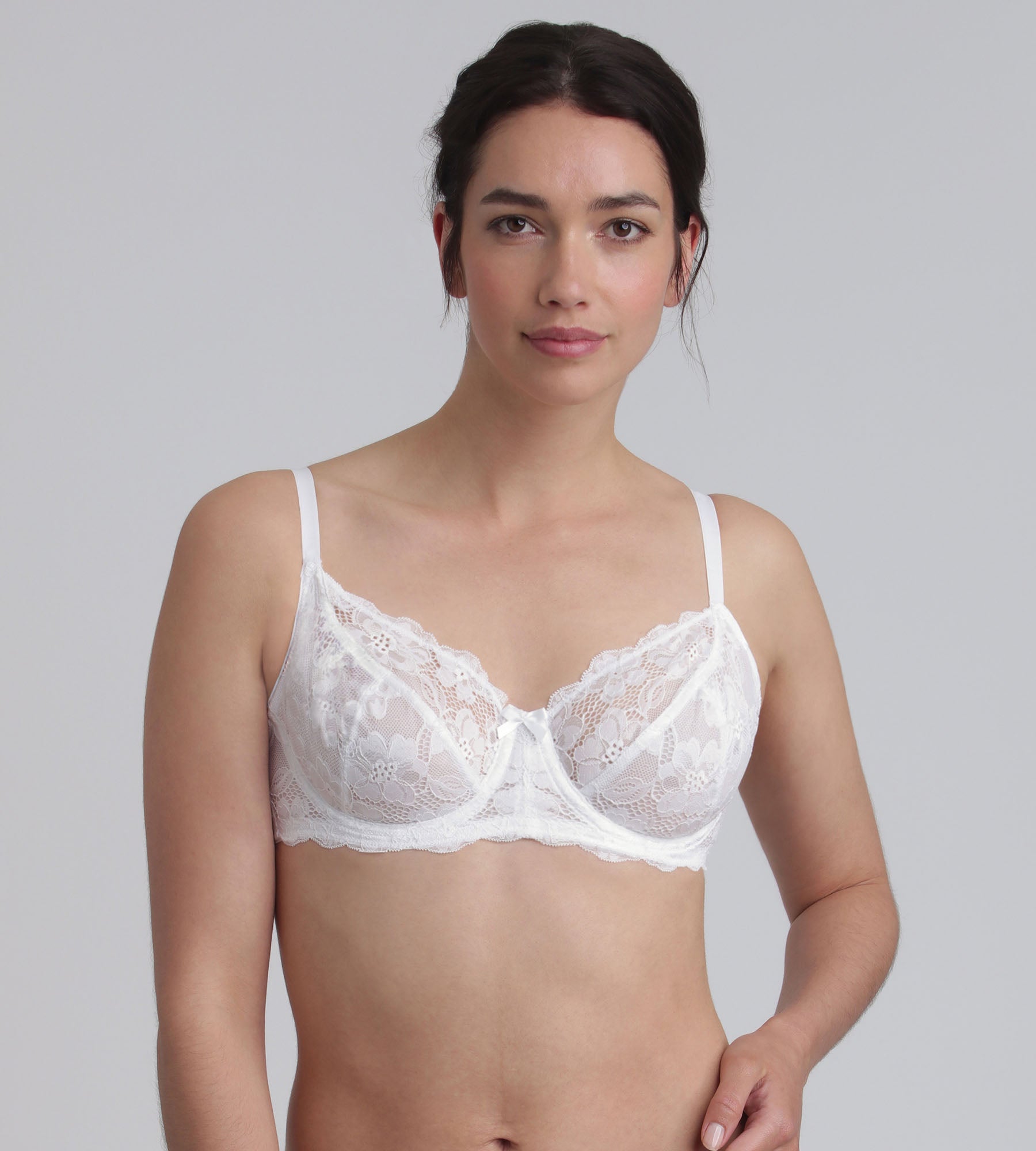 Playtex® Sujetador de encaje de media copa blanco Essential Elegance
