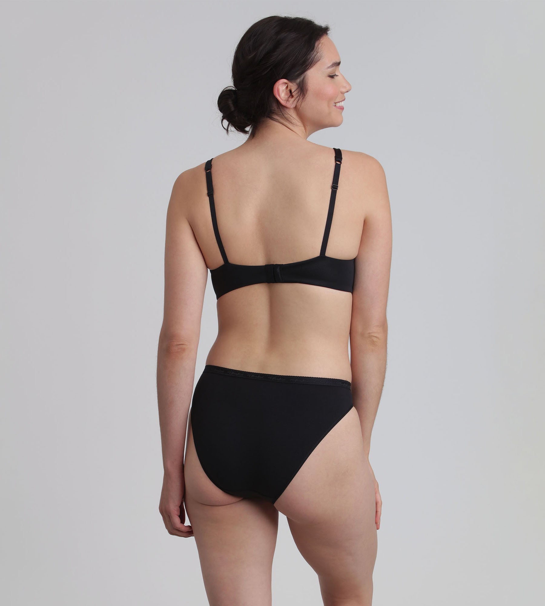 Playtex® Sujetador negro con aros extraíbles 24 Horas