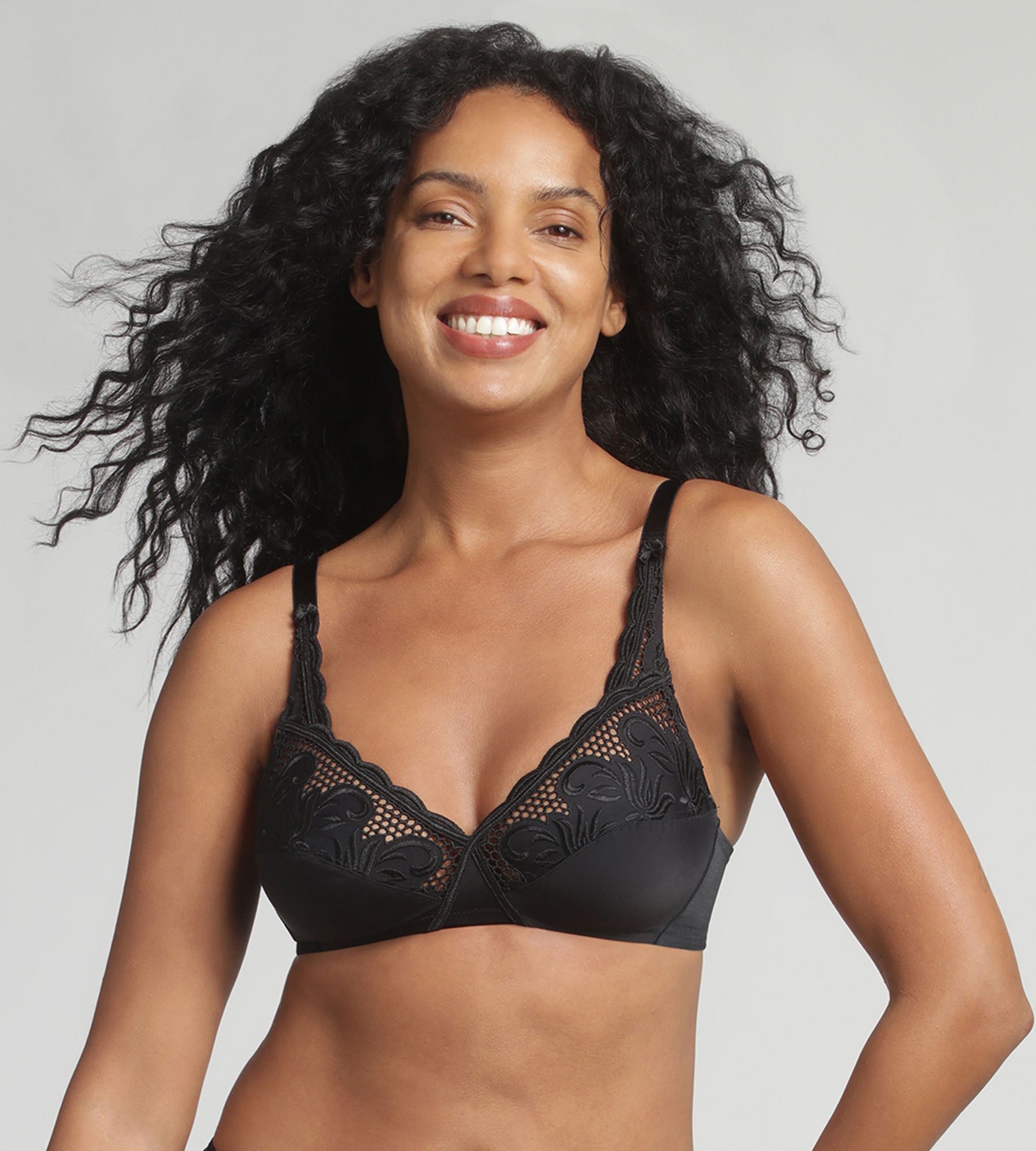 Playtex® Sujetador sin aros negro Cruzado Mágico Modern Tricot